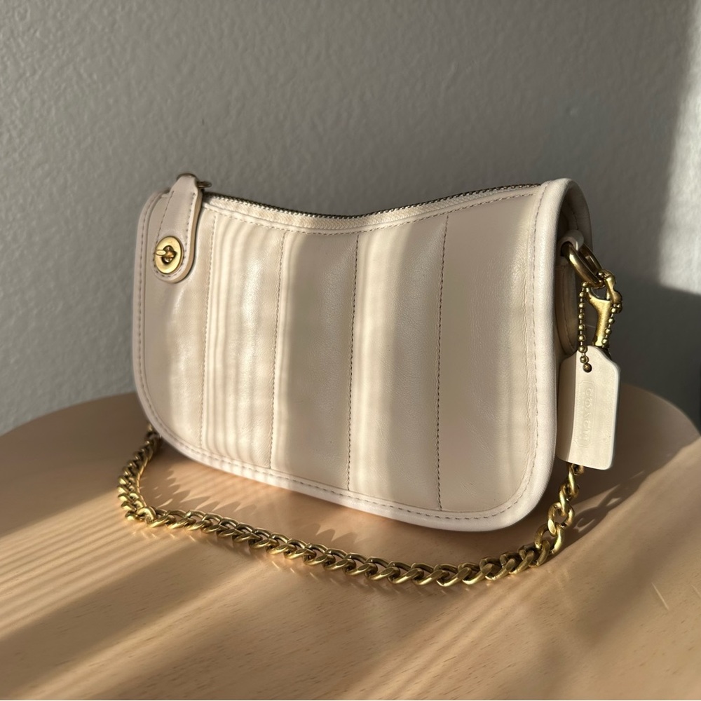 Coach Swinger 20 Bag with Quilting - Gold Chain